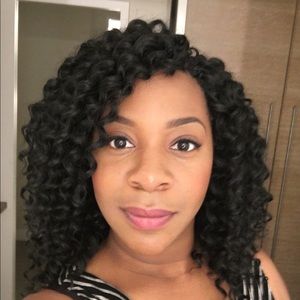 Meet your Posher, Deana